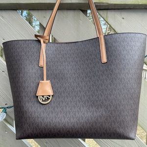 Michael Kor tote bag